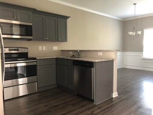 Building Photo - 326 Fieldcrest Dr