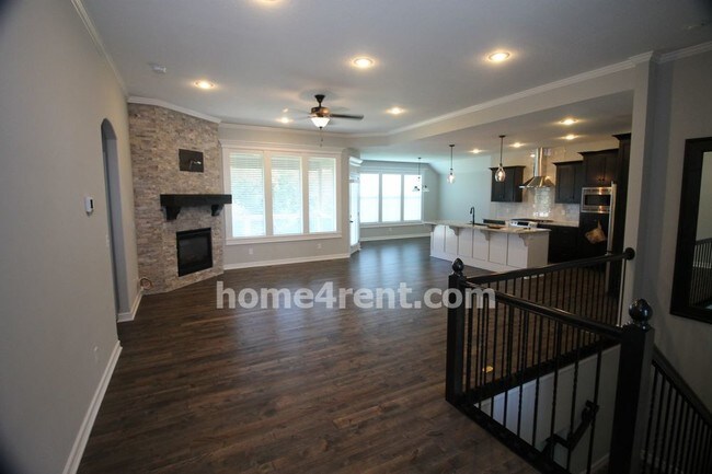Building Photo - 4252 SW Stoney Brook Dr