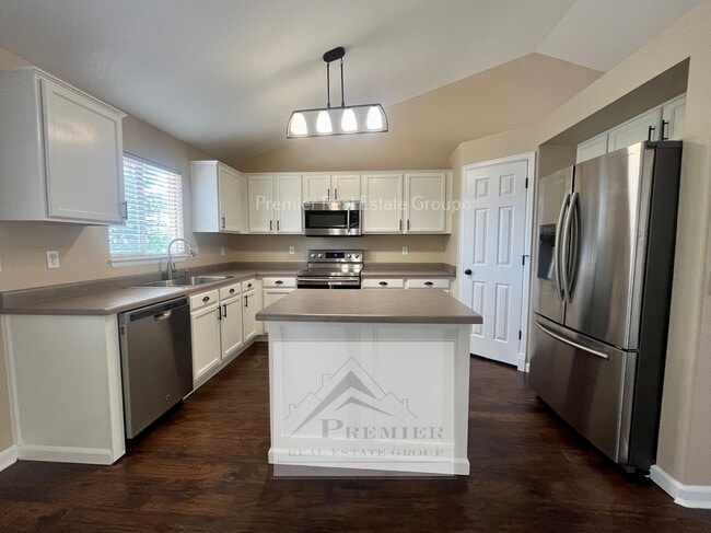 Building Photo - 6403 La Plata Peak Dr