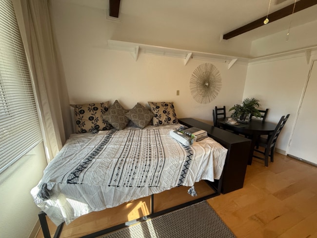 Foto del edificio - 192 Lubeck Rd