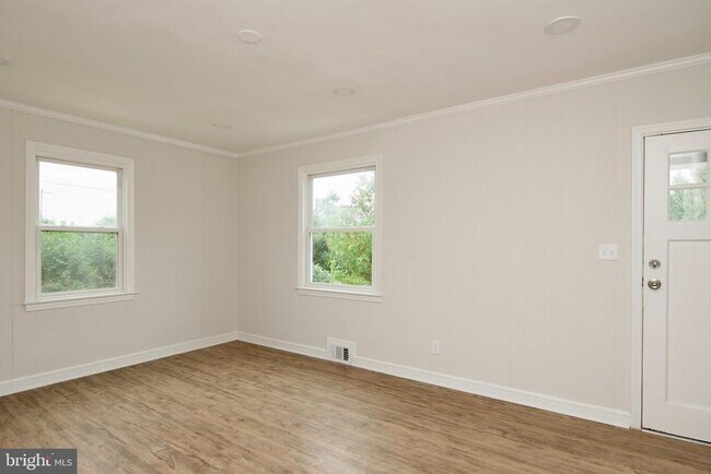 Foto del edificio - 8808 Oxon Hill Rd