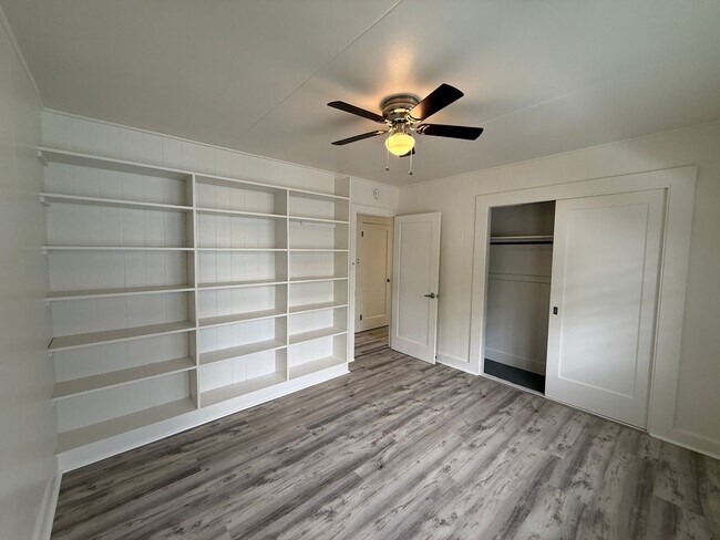 Building Photo - 5BR/1.5BA Home a short distance from Hilo!