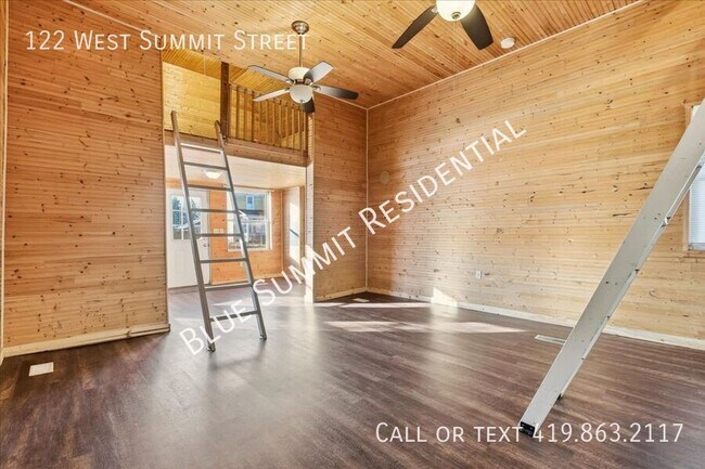 Foto del edificio - 122 W Summit St