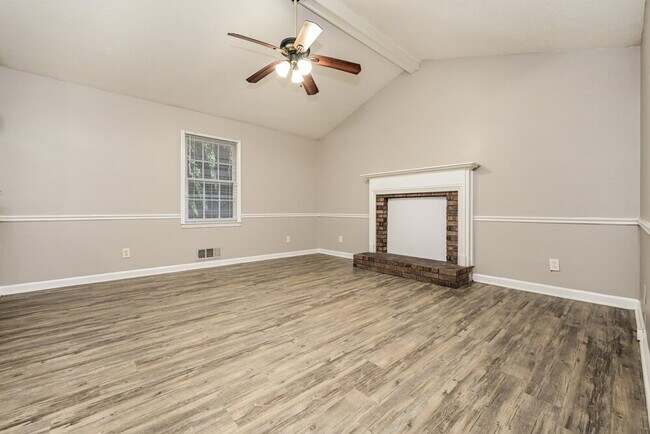 Foto del edificio - 1589 Cherry Hill Ln SW