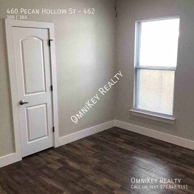Foto del edificio - 460 Pecan Hollow St