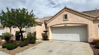 Building Photo - 2850 Cygnus St