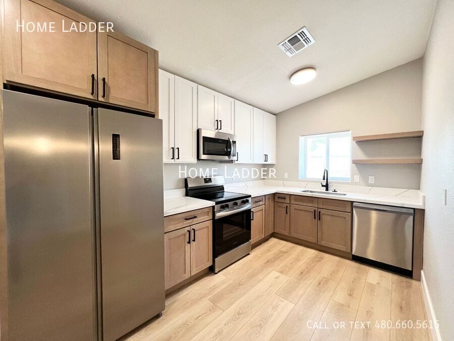 Photo - 1124 E Polk St-Unit 2