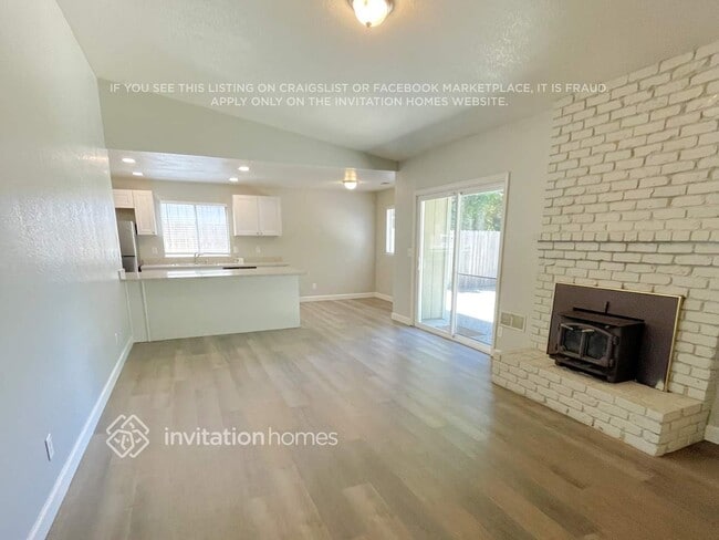Building Photo - 1247 Crescendo Dr