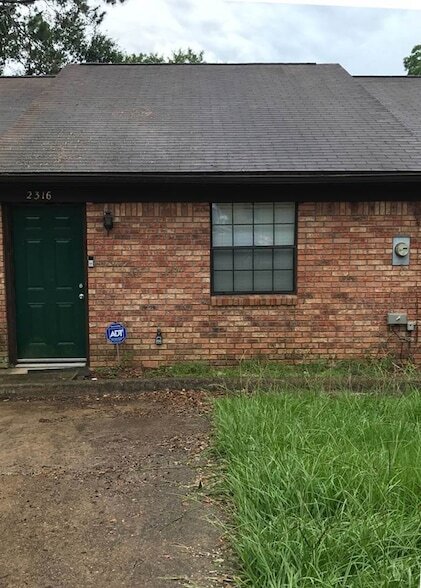 Foto principal - 2316 Hartsfield Way