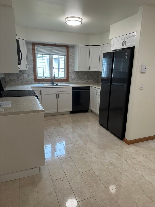 Foto del edificio - 3644 Livingston Ln
