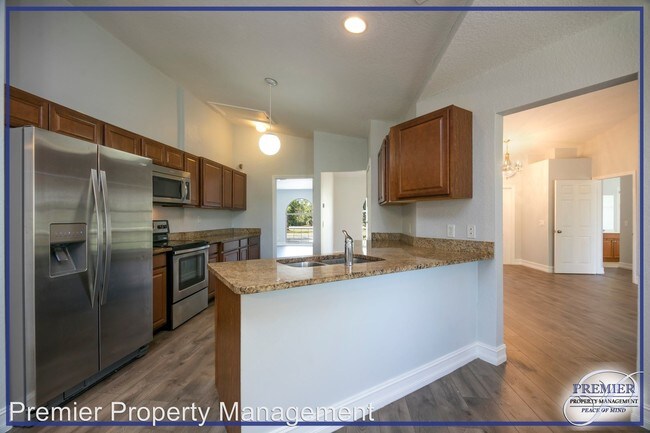 Building Photo - 3 br, 2 bath House - 790 14th St SE