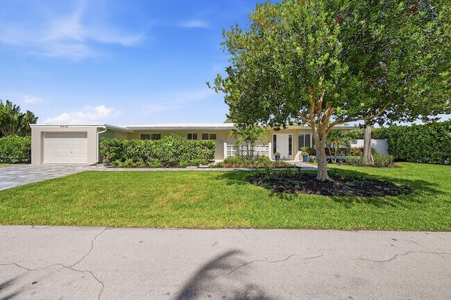 Foto del edificio - 4454 W Tradewinds Ave
