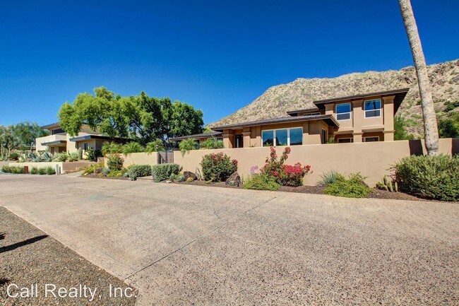 Building Photo - 5434 E Lincoln Dr