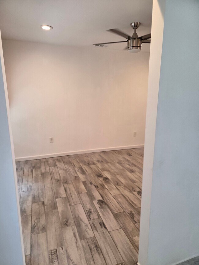 Foto del edificio - 4900 E Joppa Rd