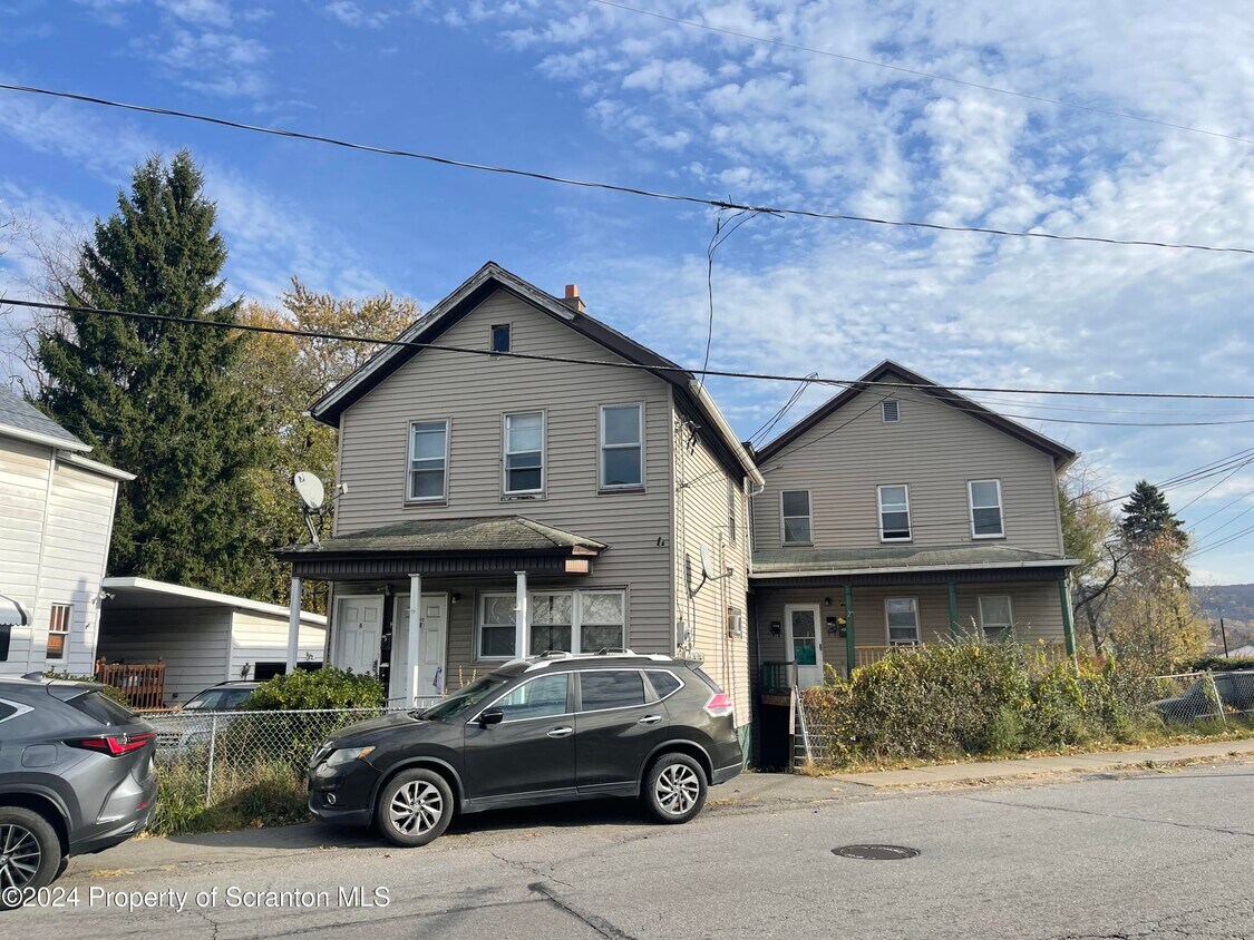 Primary Photo - 525 Meridian Ave