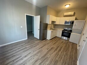 Building Photo - 1157 Olympia Ave