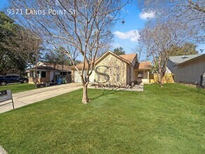 Building Photo - 9371 Lands Point St