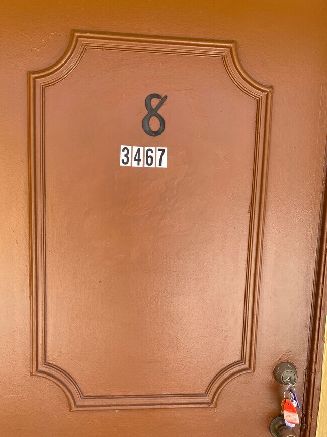 Building Photo - 3467 Coral Springs Dr
