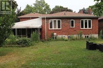 Building Photo - 30 Lozoway Dr