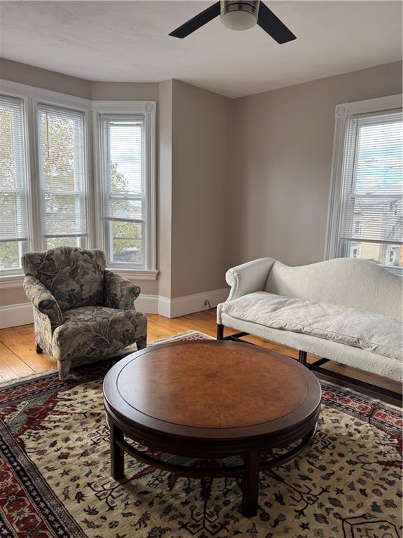 Foto del edificio - 66 Armstrong Ave