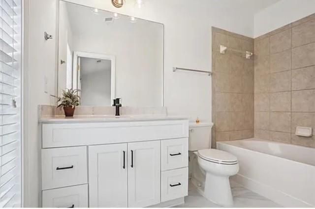 Building Photo - 1386 Thornborough Dr