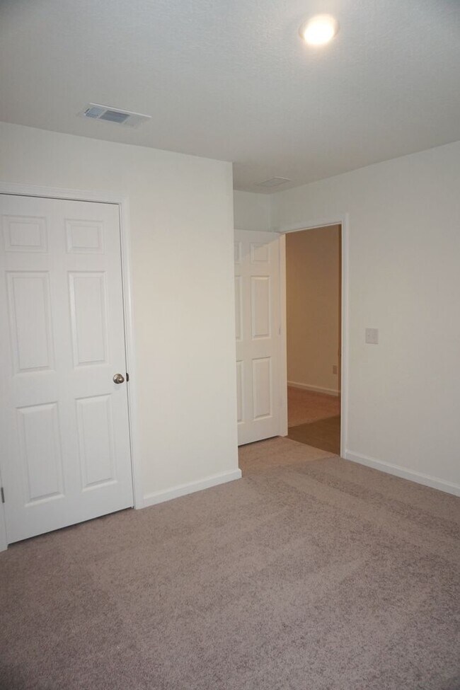 Foto del edificio - 4 Bedroom FOR RENT in Milton, FL