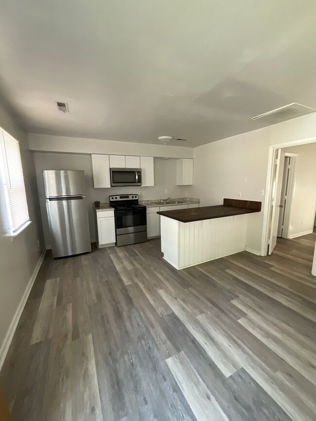 Building Photo - 3587 Gum Dr