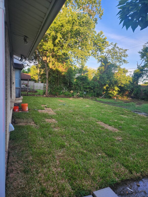 Foto del edificio - 514 Hughes Dr