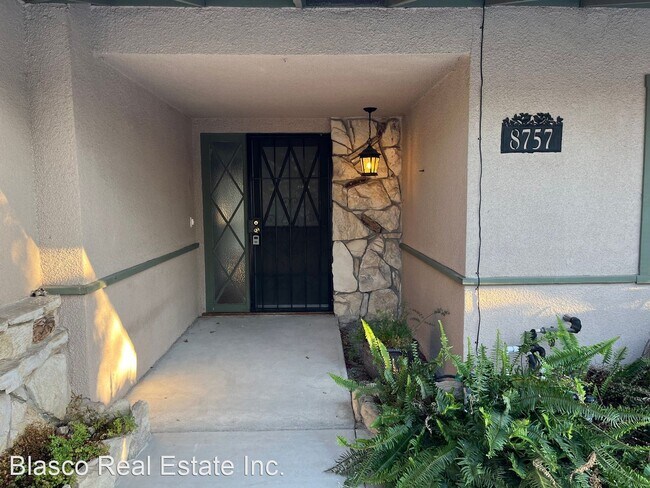 Foto del edificio - 3 br, 2 bath House - 8757 Calle Corazon