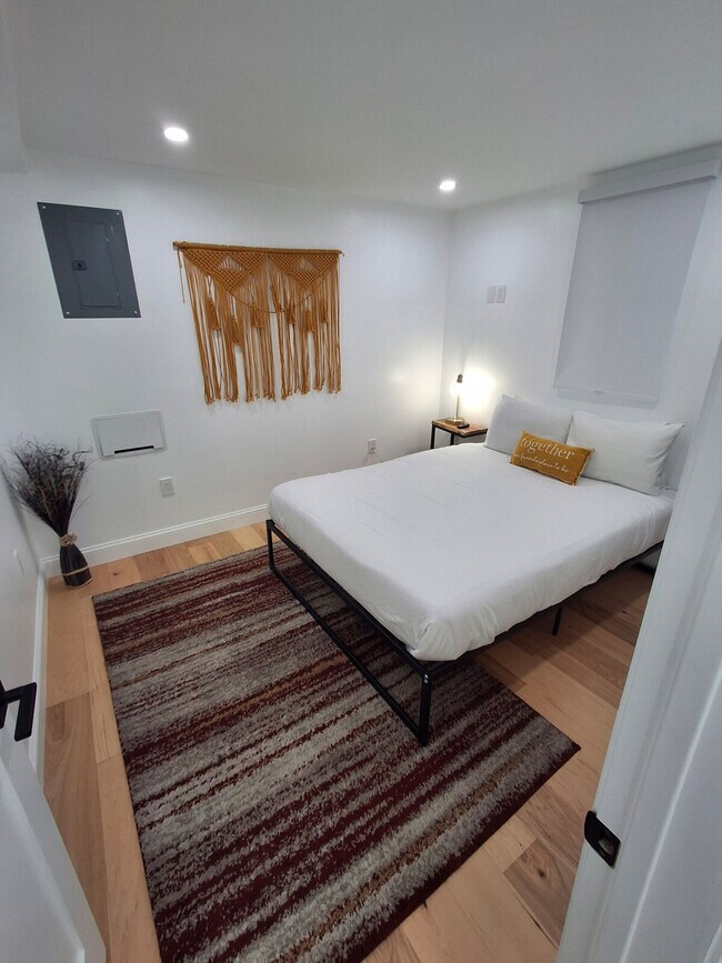 Foto del edificio - 919 Atwells Ave