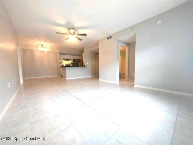 Foto del edificio - 5095 Fairways Cir