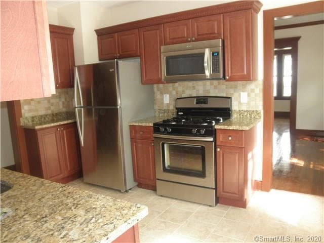 Building Photo - 451 Gurdon St