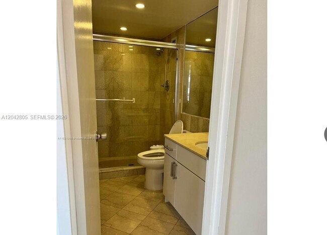 Building Photo - 5161 Collins Ave