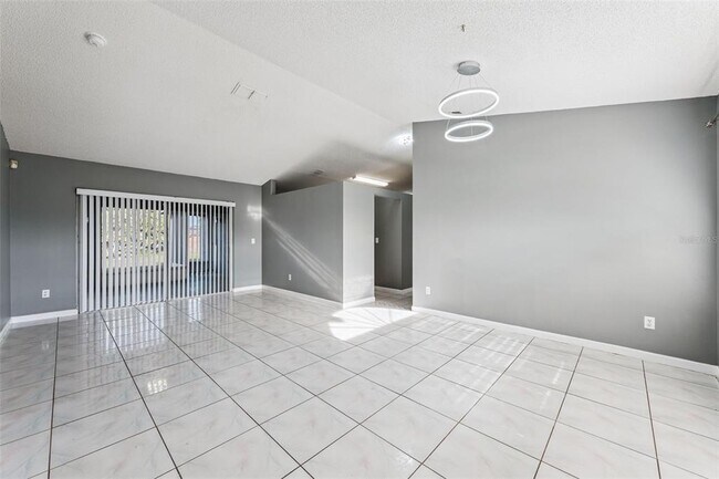 Building Photo - 5216 Heatherstone Ct