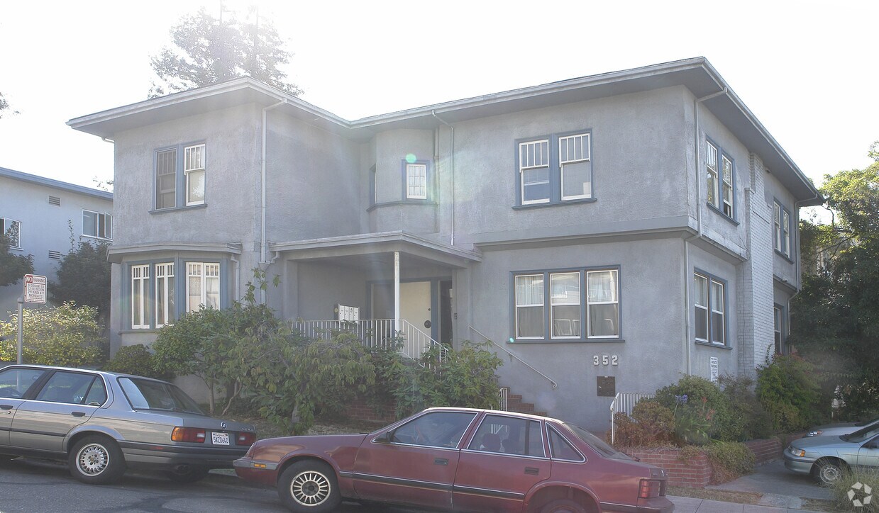Foto del edificio - 352 Palm Ave