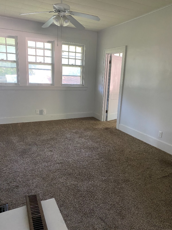 Building Photo - 215 E 8th Ave