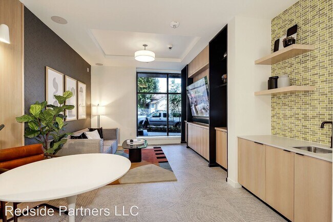 Foto del edificio - 1222 NE 65th St