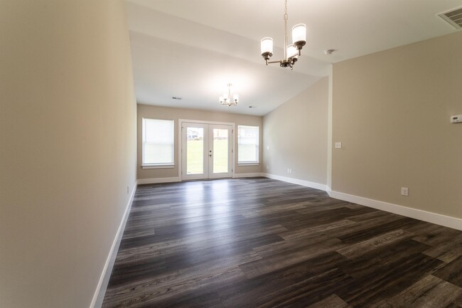 Foto del edificio - 930 Sparrow Ln