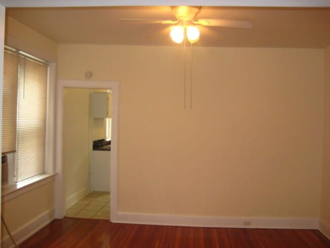 Building Photo - 1215 Colley Ave