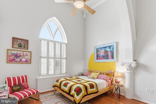 Building Photo - 122 W Henrietta St