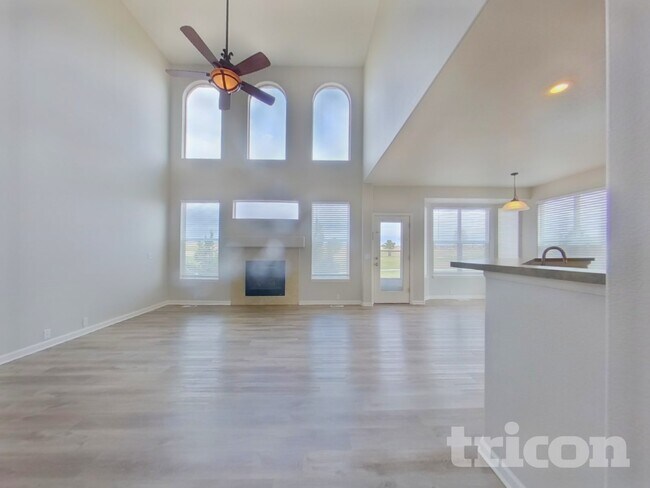 Foto del edificio - 12274 Pine Valley Cir