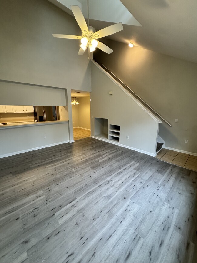 Building Photo - 4434 Gearhart Rd