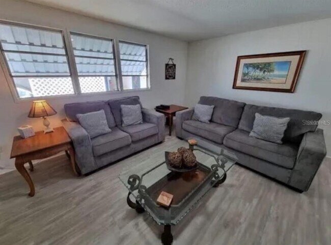 Foto del edificio - 1401 W Hwy 50