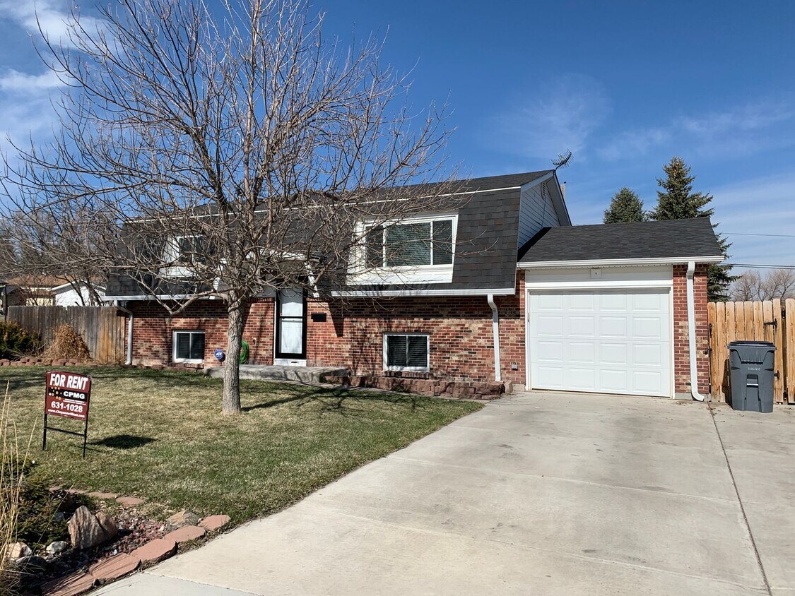 Foto principal - 3 BEDROOM, 2 BATHROOM, SINGLE FAMILY HOME ...