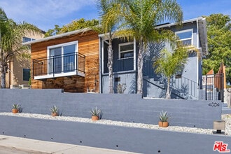 Building Photo - 4004 W Ave 42