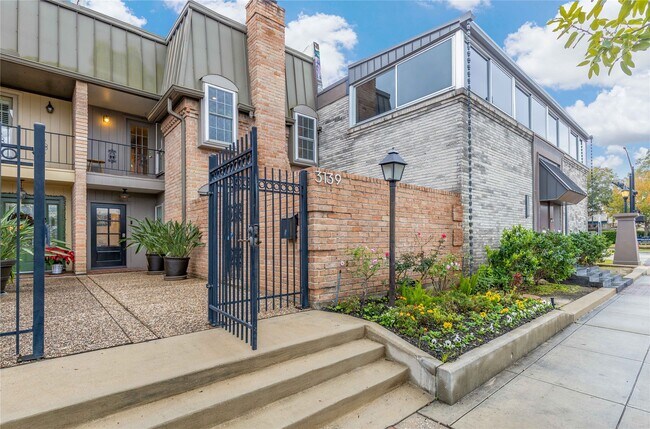 Foto del edificio - 3139 Bissonnet St