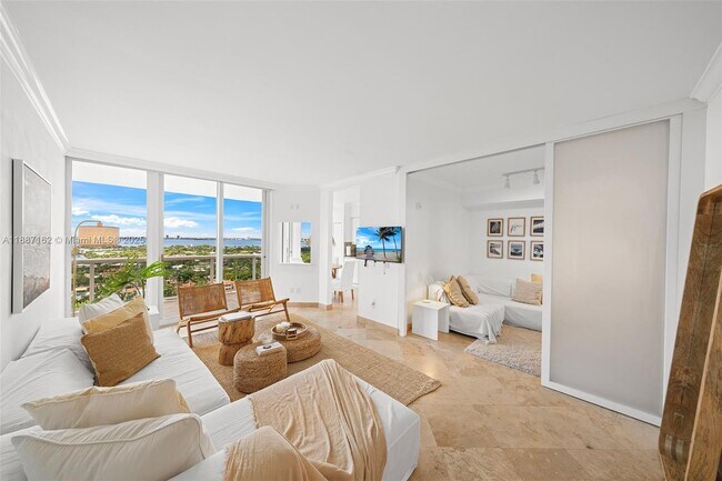 Building Photo - 4779 Collins Ave