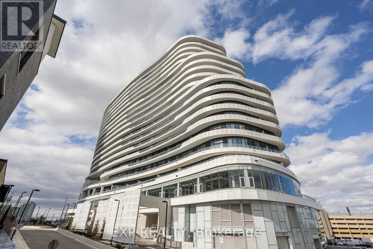 Photo principale - 2520-2520 Eglinton Ave W