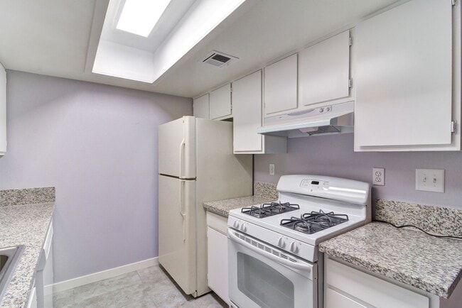 Foto del edificio - 417 N Lamb Blvd