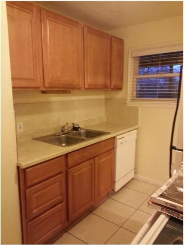 Foto del edificio - 2 Bedroom Home, South Provo